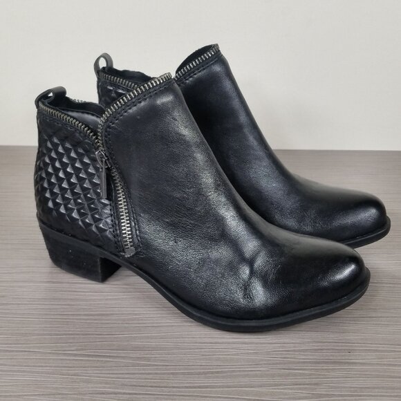 Lucky Brand Bartalino Bootie, Black Leather, Womens Size 6 M / 36 - Picture 3 of 13